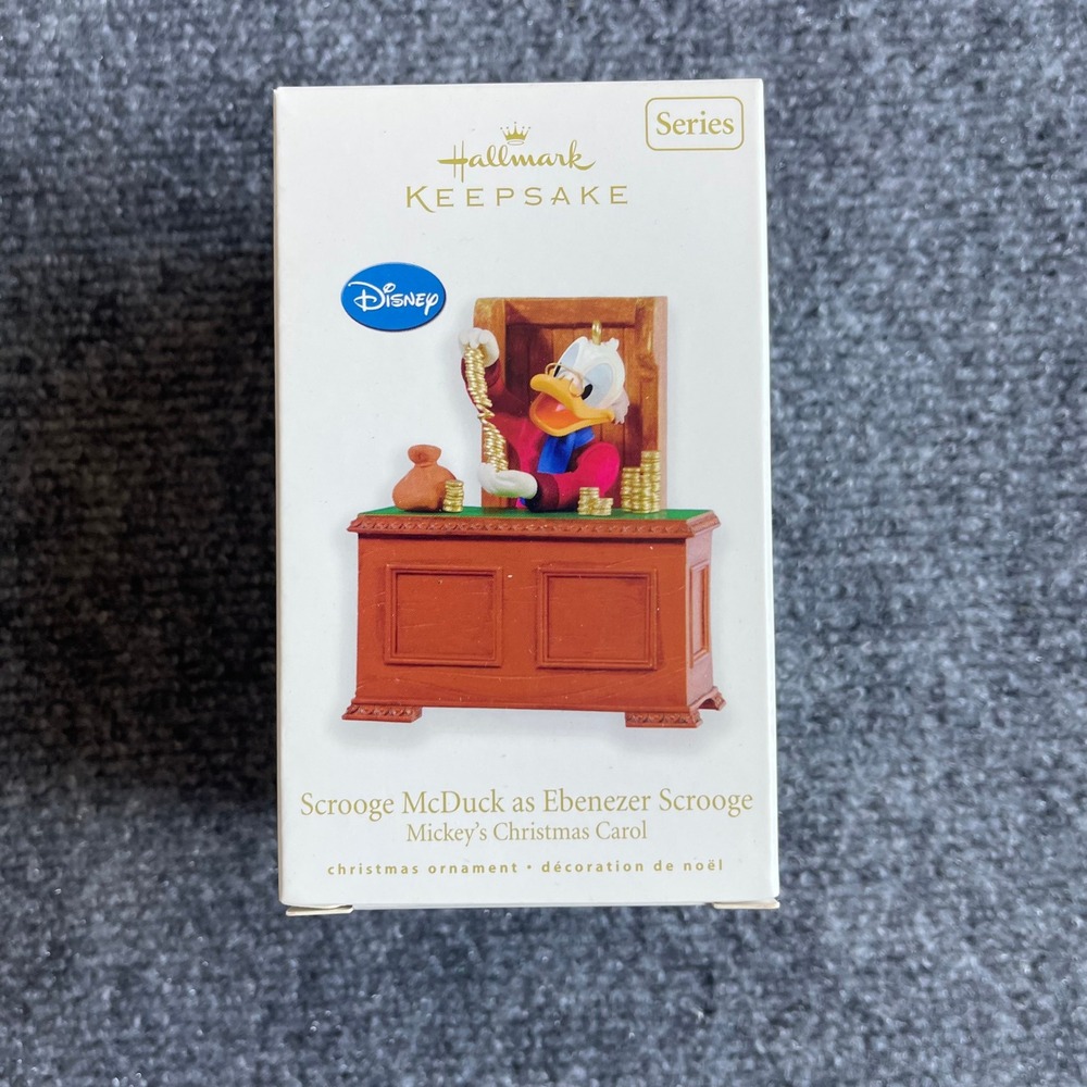 Hallmark 2010 Disney Scrooge McDuck Ebenezer Scrooge Christmas Ornament QX8406